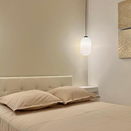 Seaviews By Jenni Menton, La Suite, Superbe Front De Mer, Top Emplacement Avec Terrasse Et Parking! 外观 照片