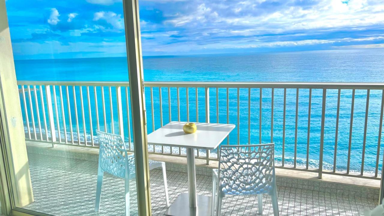 Seaviews By Jenni Menton, La Suite, Superbe Front De Mer, Top Emplacement Avec Terrasse Et Parking! 外观 照片