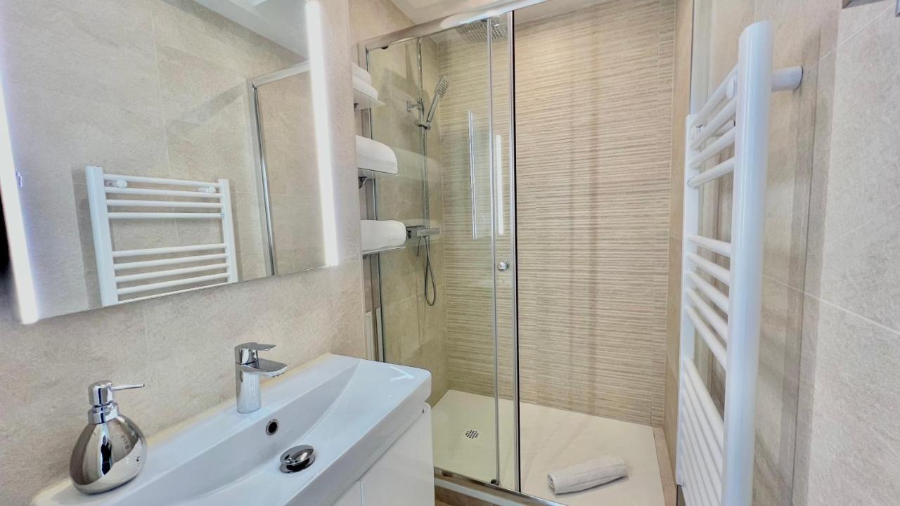 Seaviews By Jenni Menton, La Suite, Superbe Front De Mer, Top Emplacement Avec Terrasse Et Parking! 外观 照片